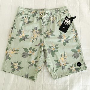 NWT RVCA Boy’s Floral Swim Trunk